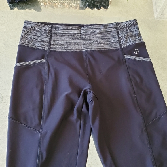 Black leggins with side pockets - Picture 2 of 5